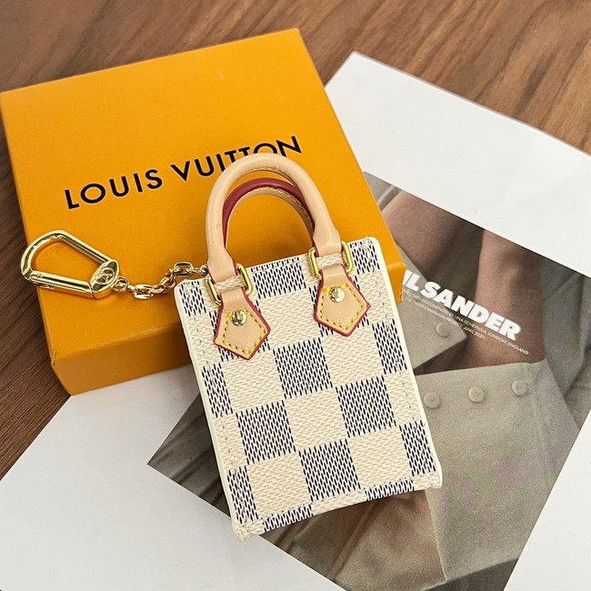 Louis Vuitton Pendants CE9379