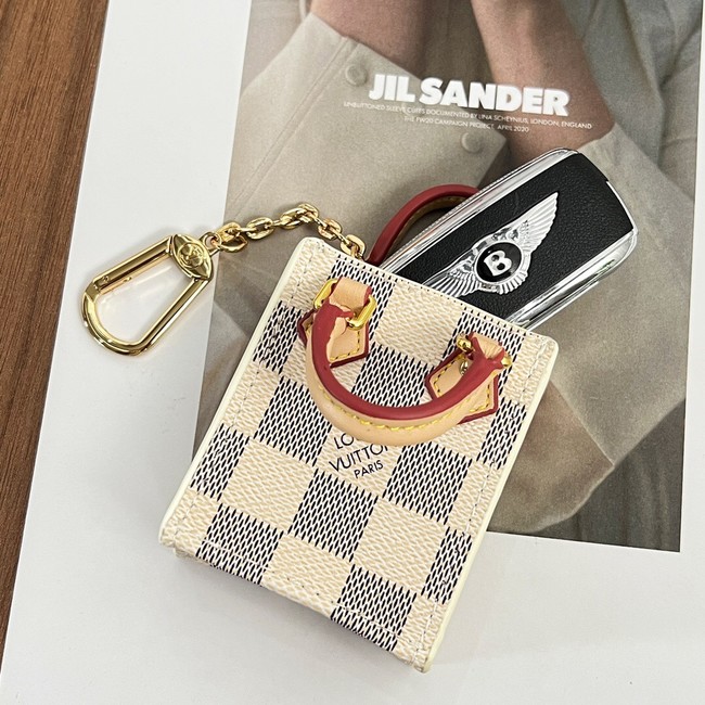 Louis Vuitton Pendants CE9379