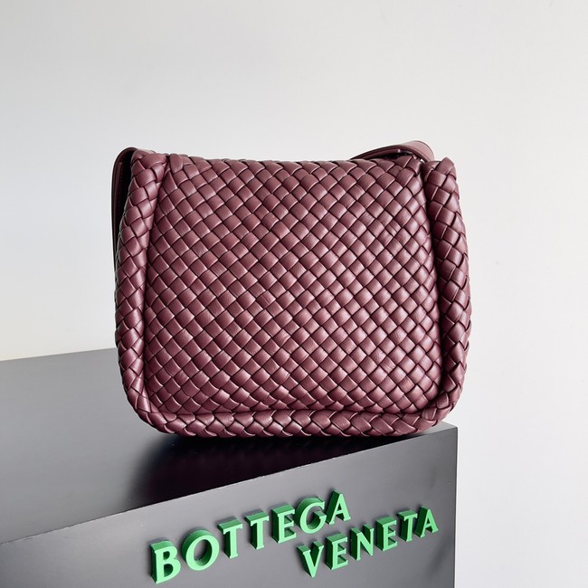 Bottega Veneta Small padded intreccio leather shoulder bag 709418 Bordeaux