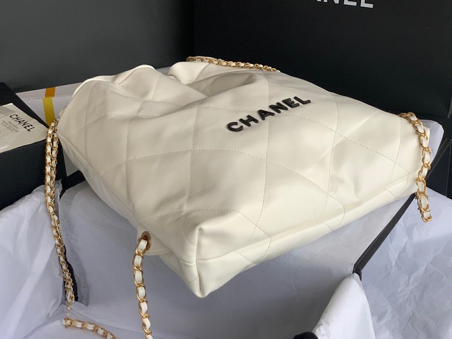 LARGE BACK PACK CHANEL 22 AS3313 WHITE&BLACK