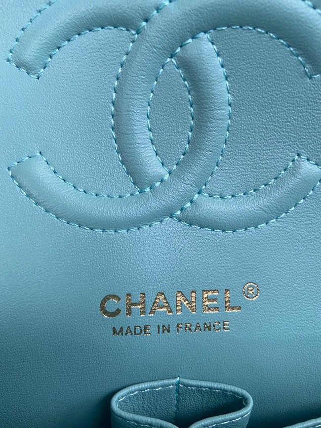 Chanel CLASSIC HANDBAG A01112-10