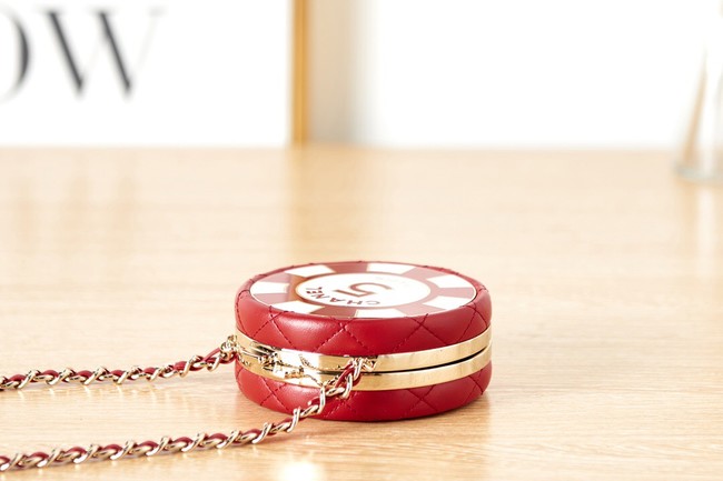 CHANEL CLUTCH WITH CHAIN AP3074 Red & White