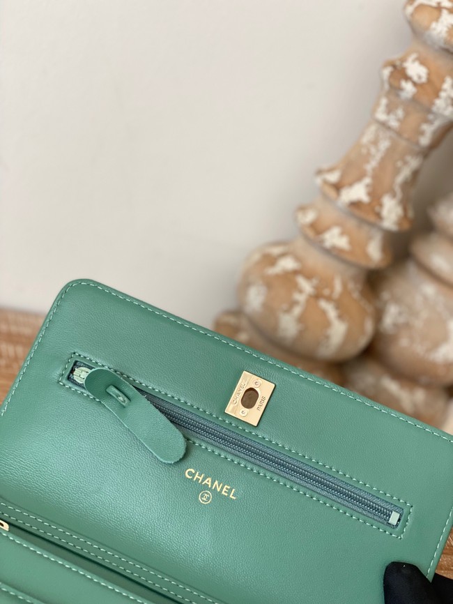 CHANEL WALLET ON CHAIN AP1450 GREEN