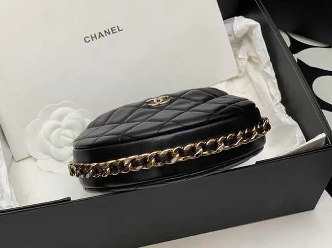 Chanel POUCH Lambskin & Gold-Tone Metal AP3095 black