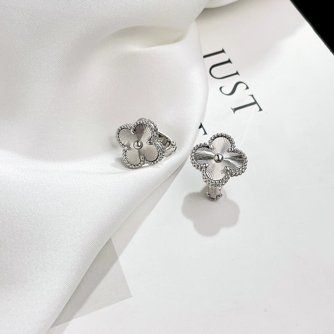 Van Cleef & Arpels Earrings CE10403