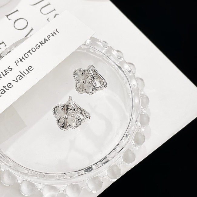 Van Cleef & Arpels Earrings CE10403