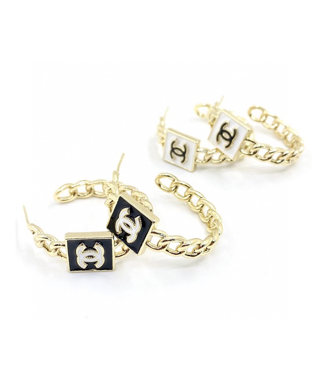 Chanel Earrings CE10524