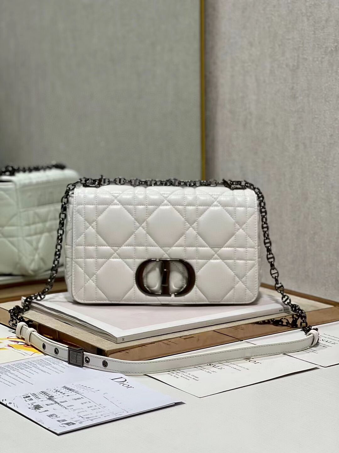 MEDIUM DIOR CARO BAG Supple Cannage Calfskin M9242U white&black