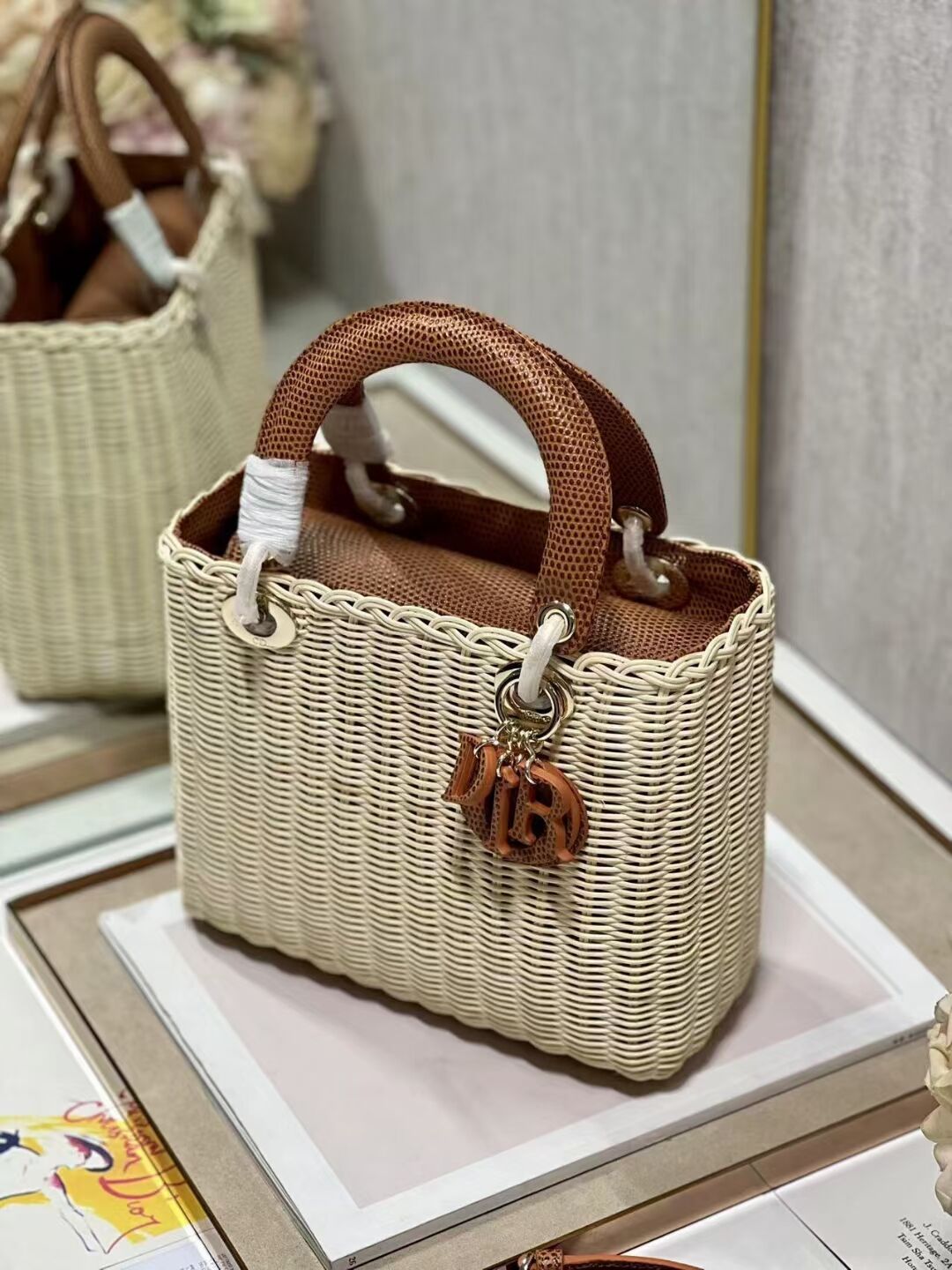 MEDIUM LADY DIOR BAG Natural Wicker and Brown Lizard skin M0565