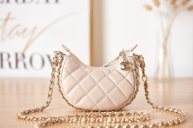 Chanel mini Lambskin & Gold-Tone Metal AS3232 cream