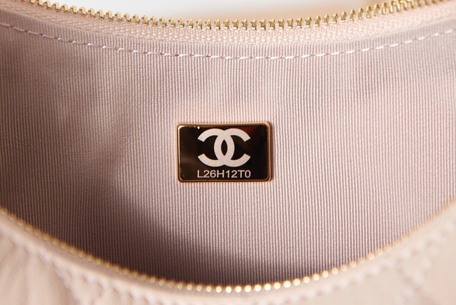 Chanel small Lambskin & Gold-Tone Metal AS3917 cream