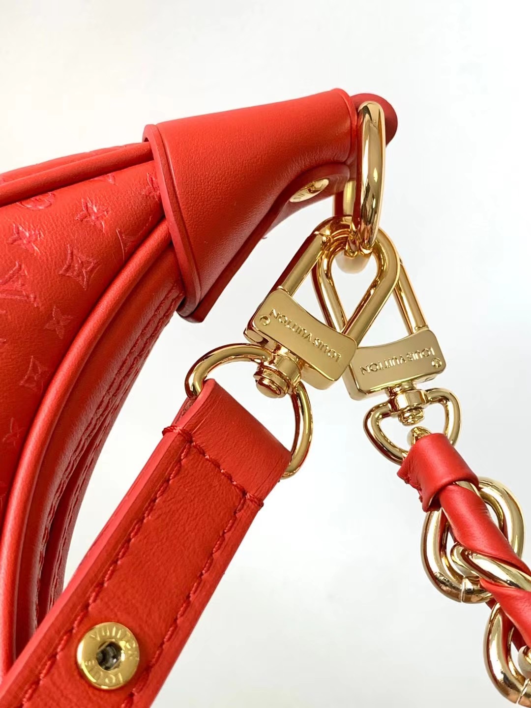 Louis Vuitton Loop M22594 Red