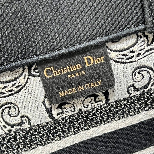 SMALL DIOR BOOK TOTE Embroidered M1265ZC