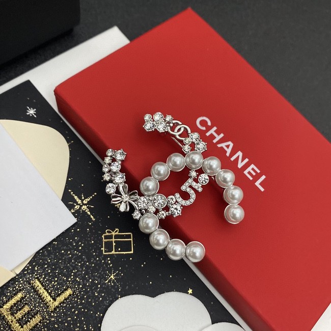 Chanel brooch CE11346