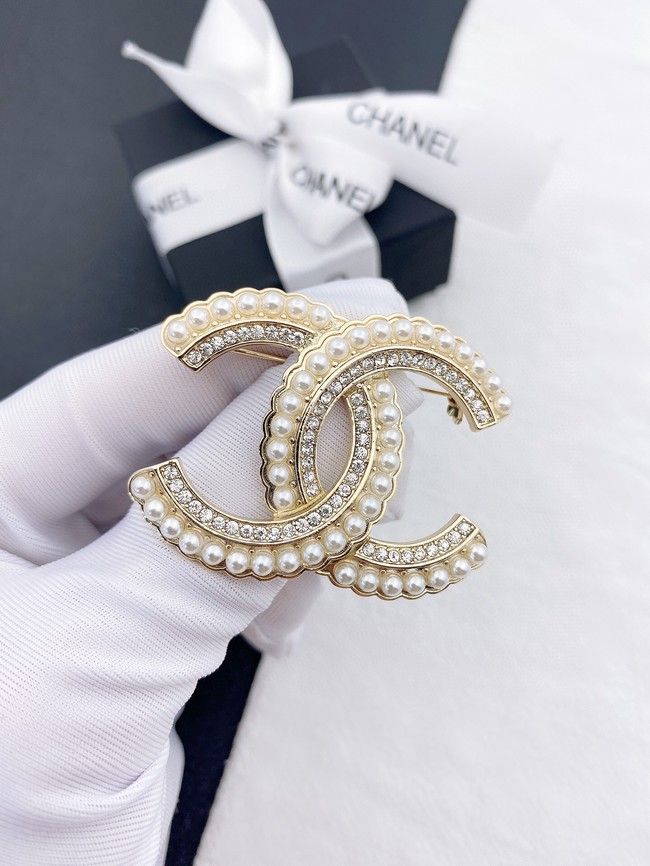 Chanel brooch CE11352