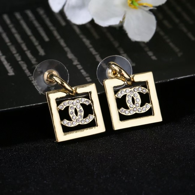 Chanel Earrings CE11523