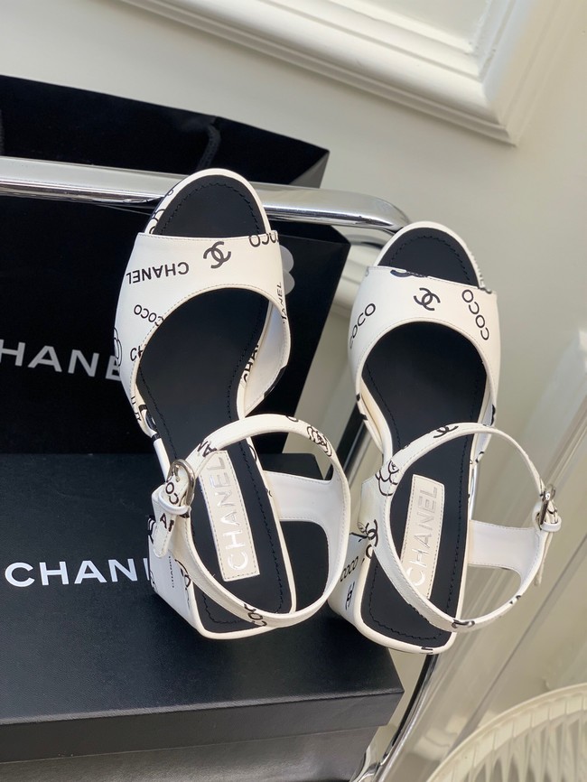 Chanel Womens sandal heel height 5CM 93296-2