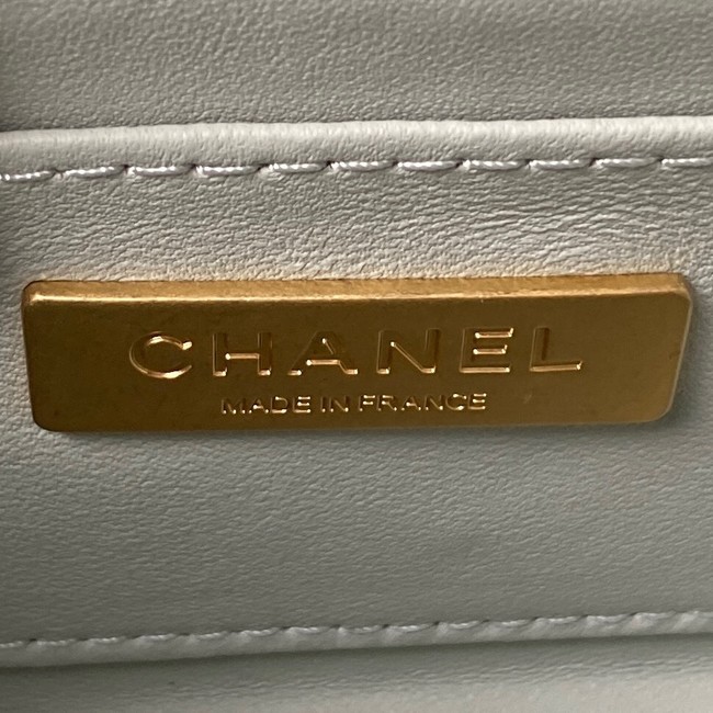 CHANEL SMALL VANITY CASE Lambskin & Gold-Tone Metal AS3973 light blue