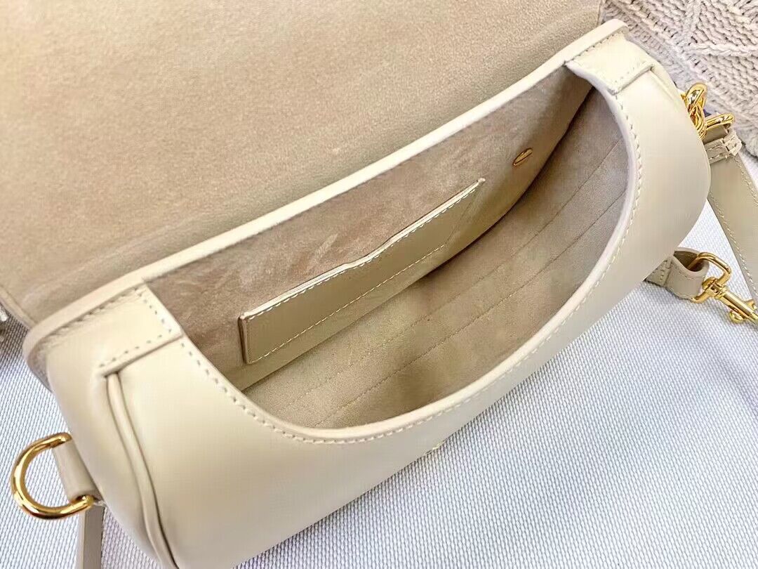 MEDIUM DIOR BOBBY BAG Box Calfskin M9319 Cream