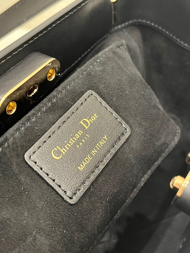 MEDIUM DIOR KEY BAG Black Box Calfskin M1843O