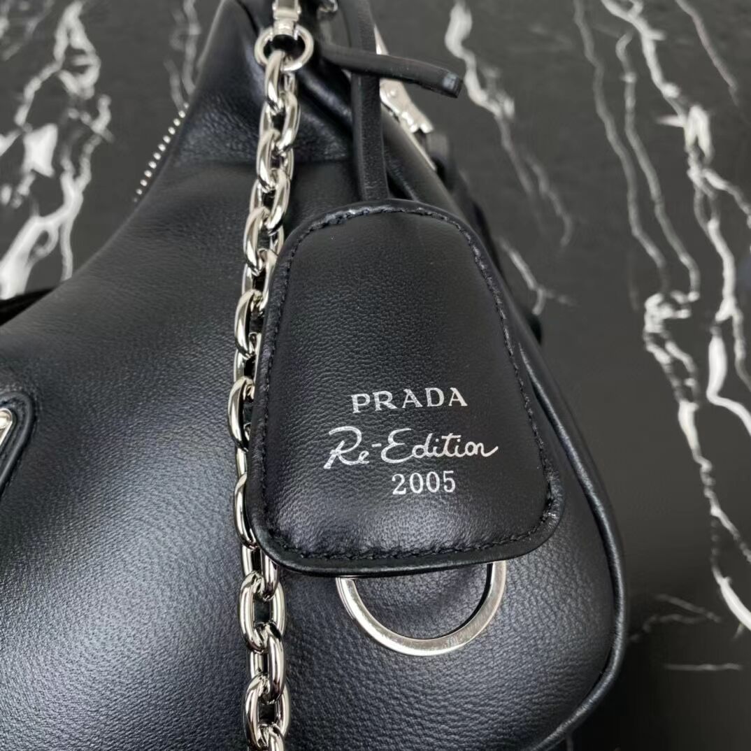 Prada Padded nappa-leather Prada Re-Edition 2005 shoulder bag 1BH204 black