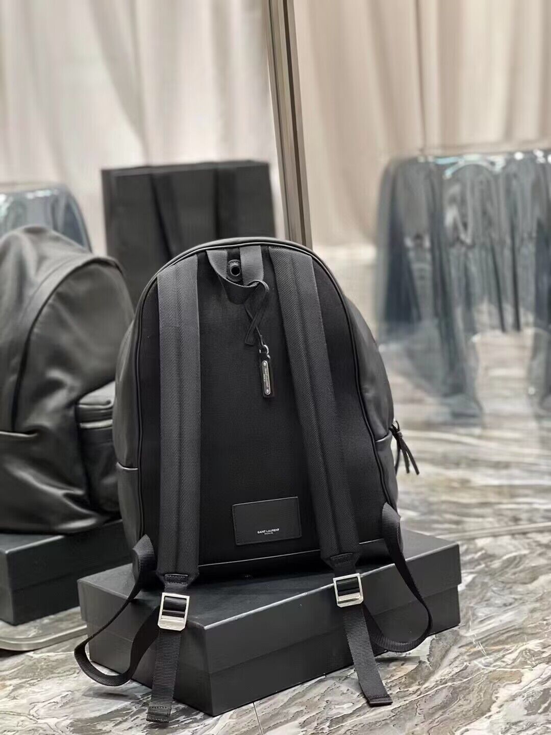 SAINT LAURENT LEATHER large knapsack A886653 black