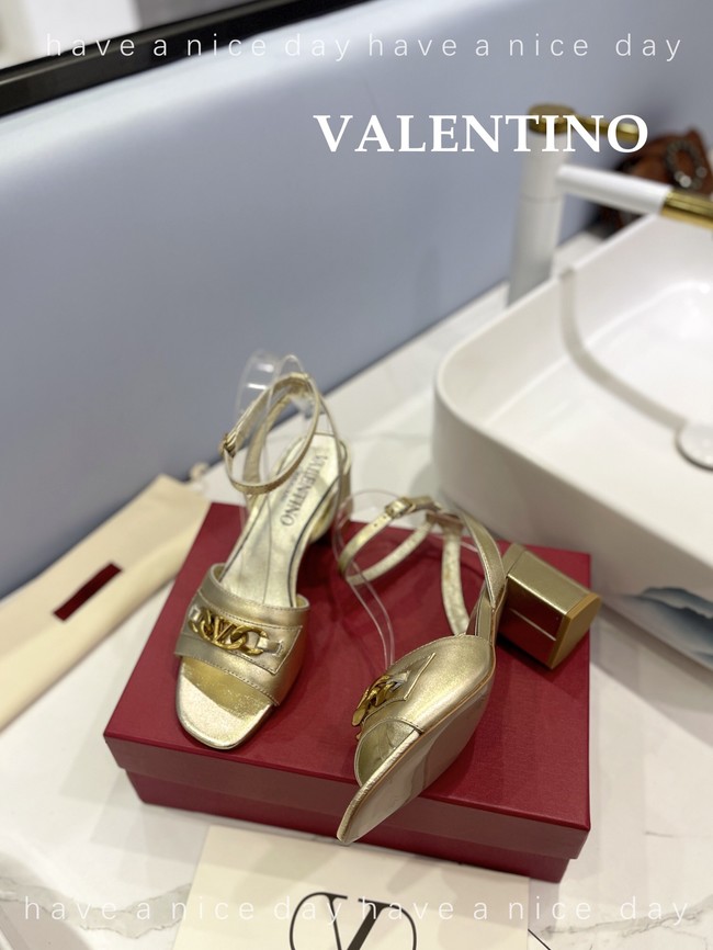 Valentino Shoes heel height 5.5CM 93352-1