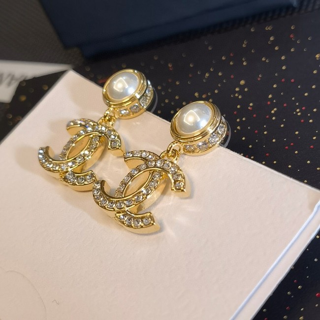 Chanel Earrings CE11622