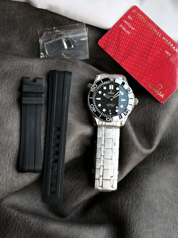 Omega Watch OMW00631