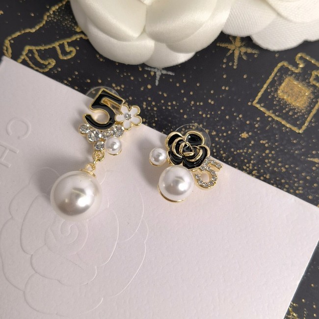 Chanel Earrings CE11679