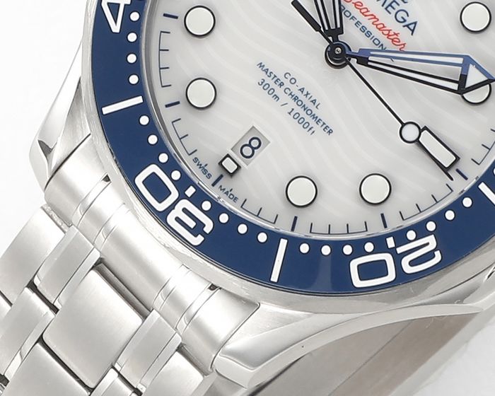 Omega Watch OMW00685