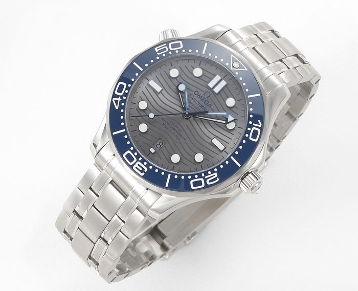 Omega Watch OMW00686