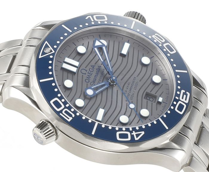 Omega Watch OMW00686