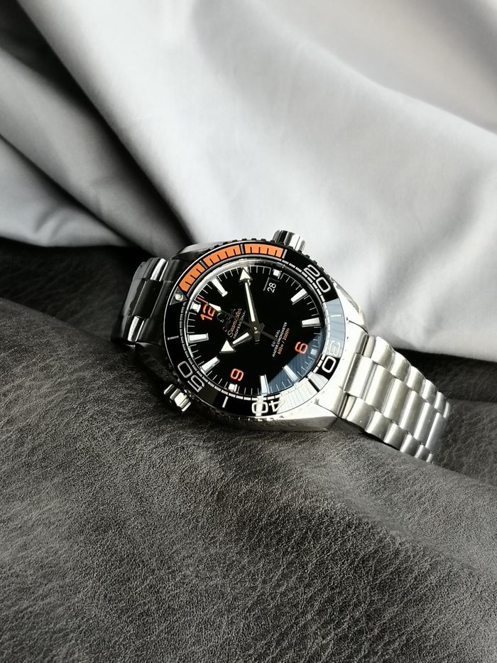 Omega Watch OMW00698