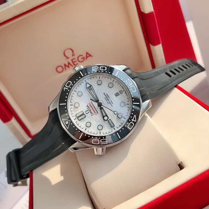 Omega Watch OMW00778