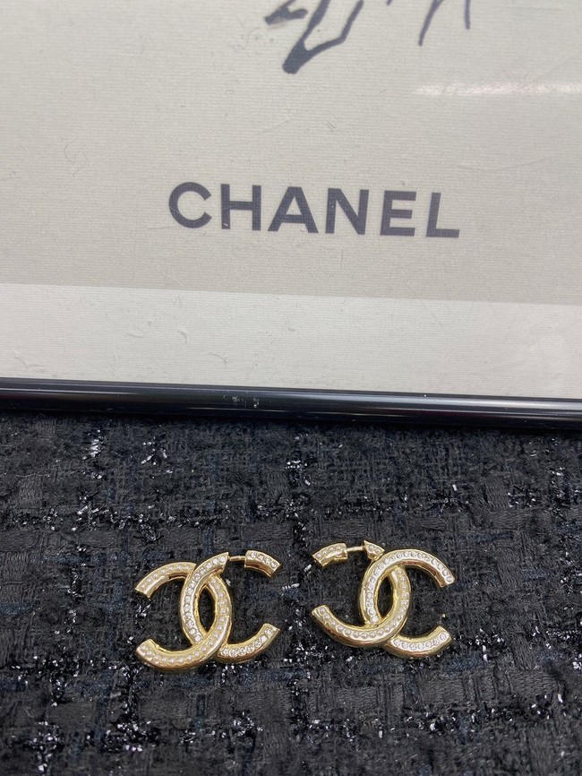 Chanel Earrings CE11689