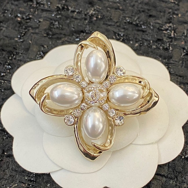 Chanel brooch CE11798