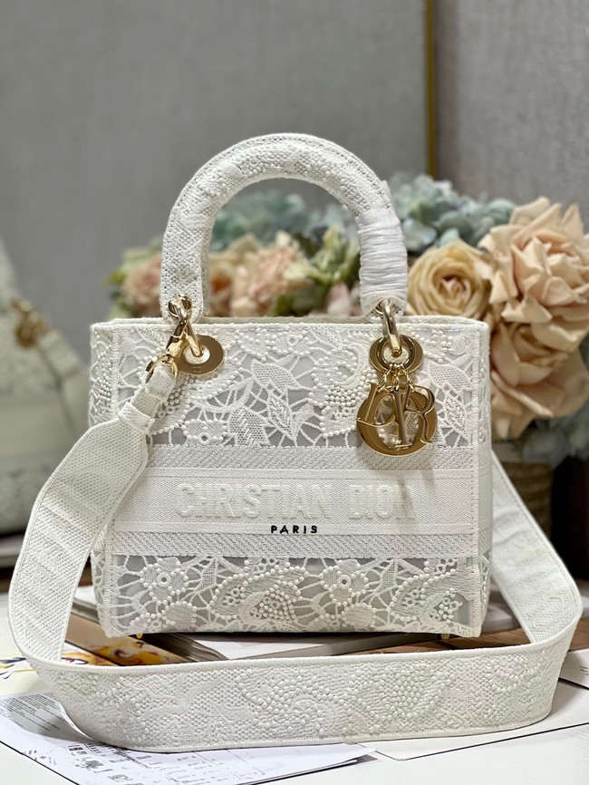 MEDIUM DIOR OR LADY D-LITE BAG M0565OOCO-3