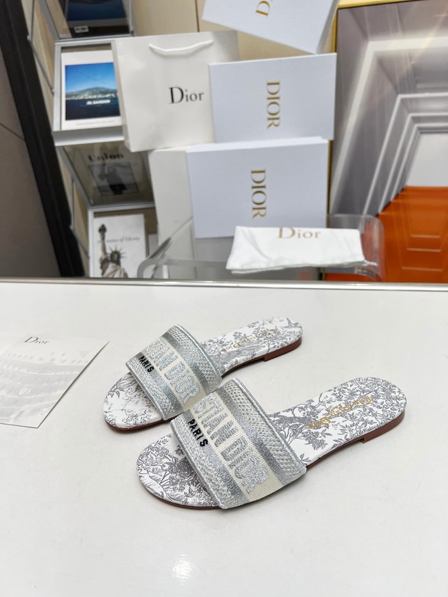 Dior DWAY SLIDE Embroidered Cotton 93552-2