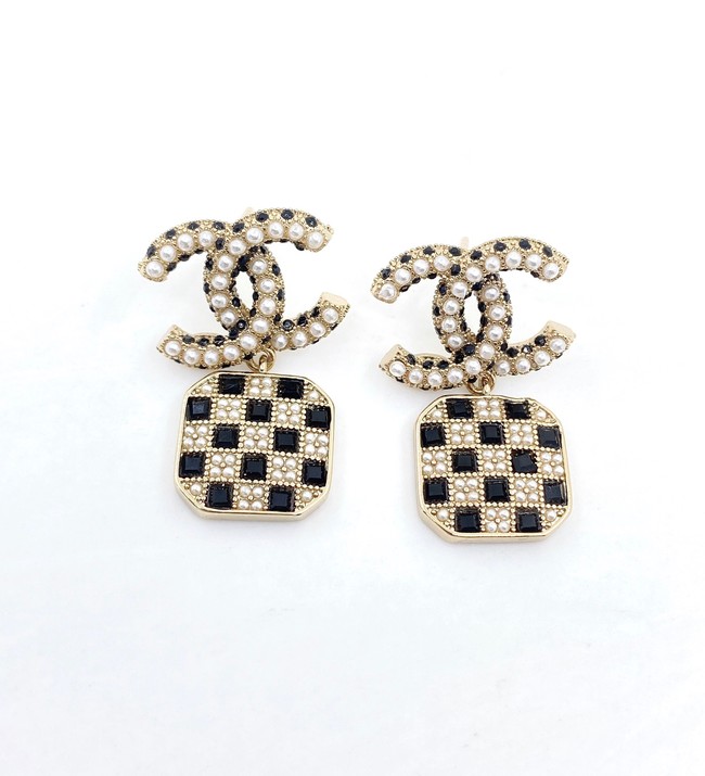 Chanel Earrings CE11820