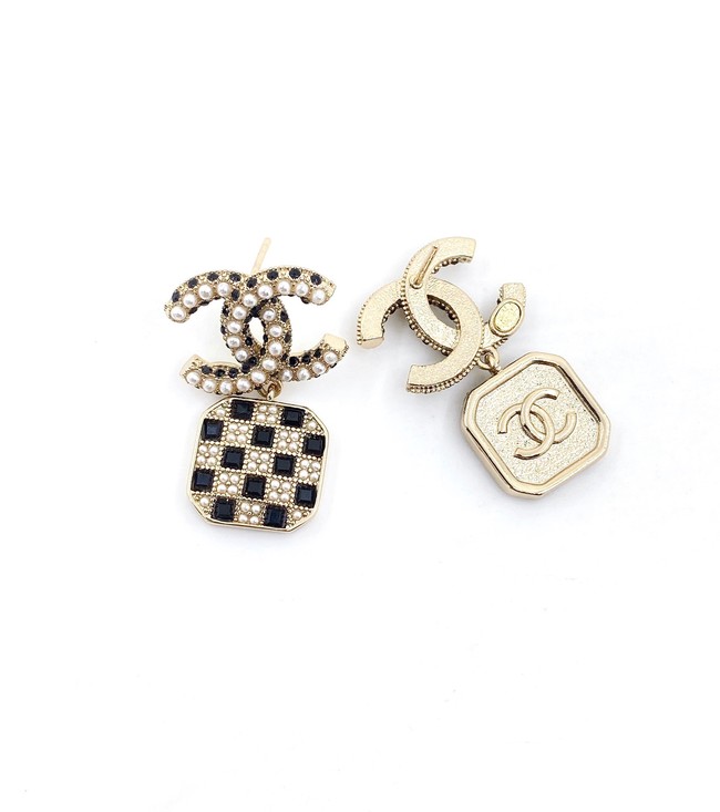 Chanel Earrings CE11820