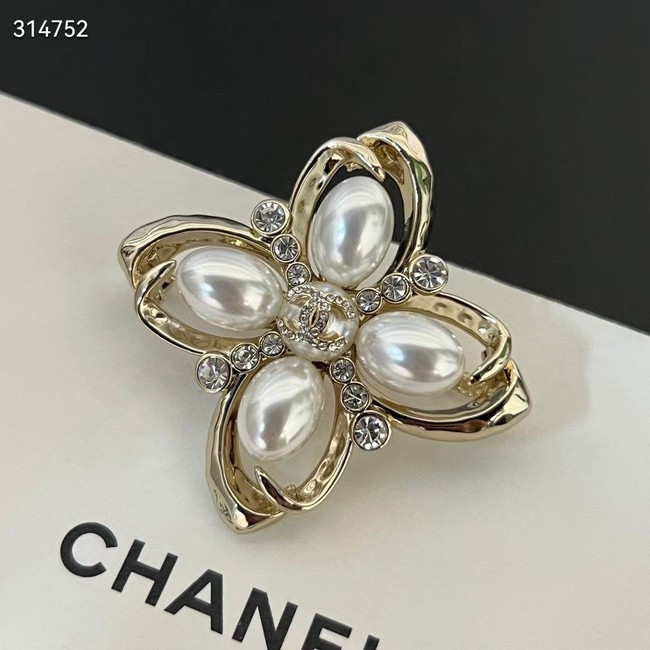 Chanel brooch CE11866