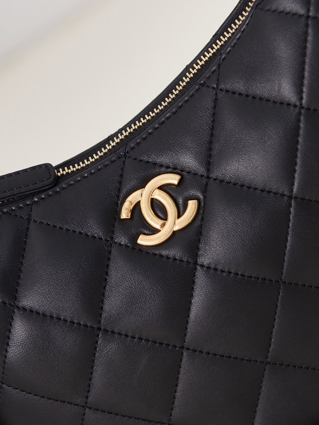 CHANEL HOBO HANDBAG AS4220 BLACK