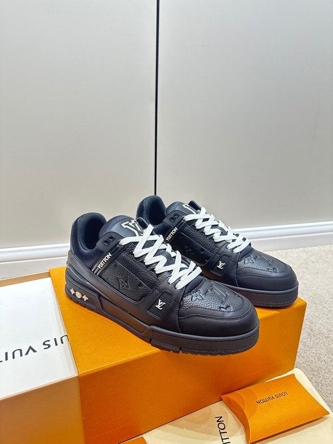 Louis Vuitton Sneaker 93542-6