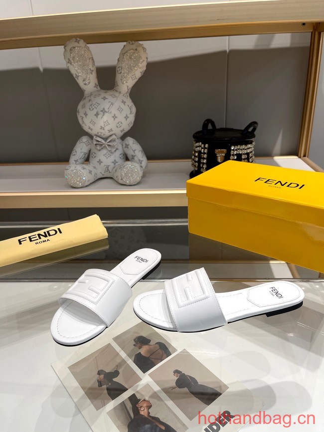 Fendi Slippers 93593-4