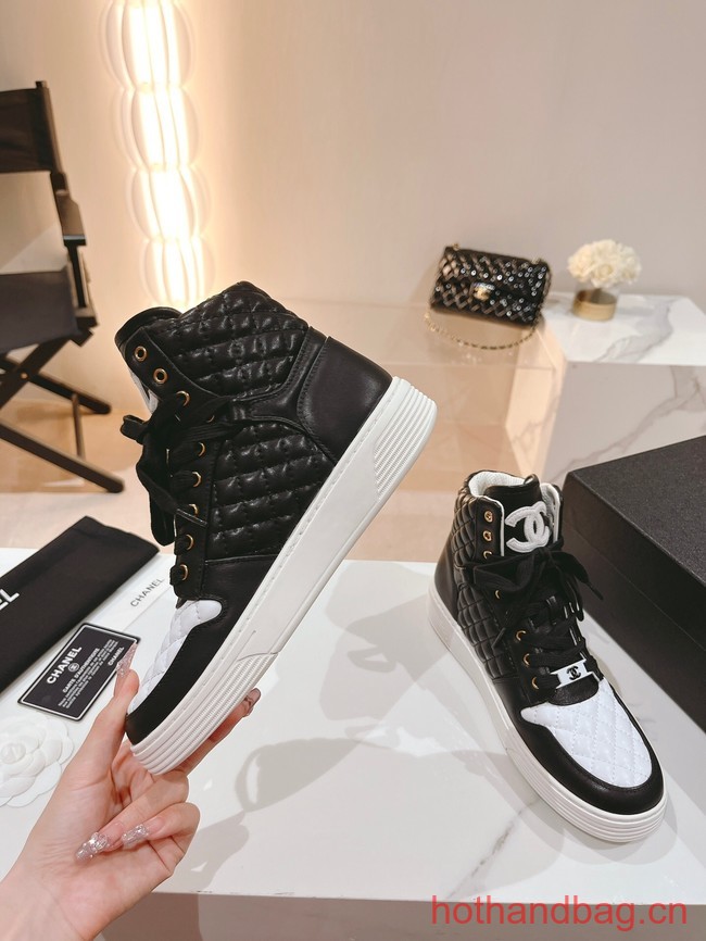 Chanel Sneaker 93629-2