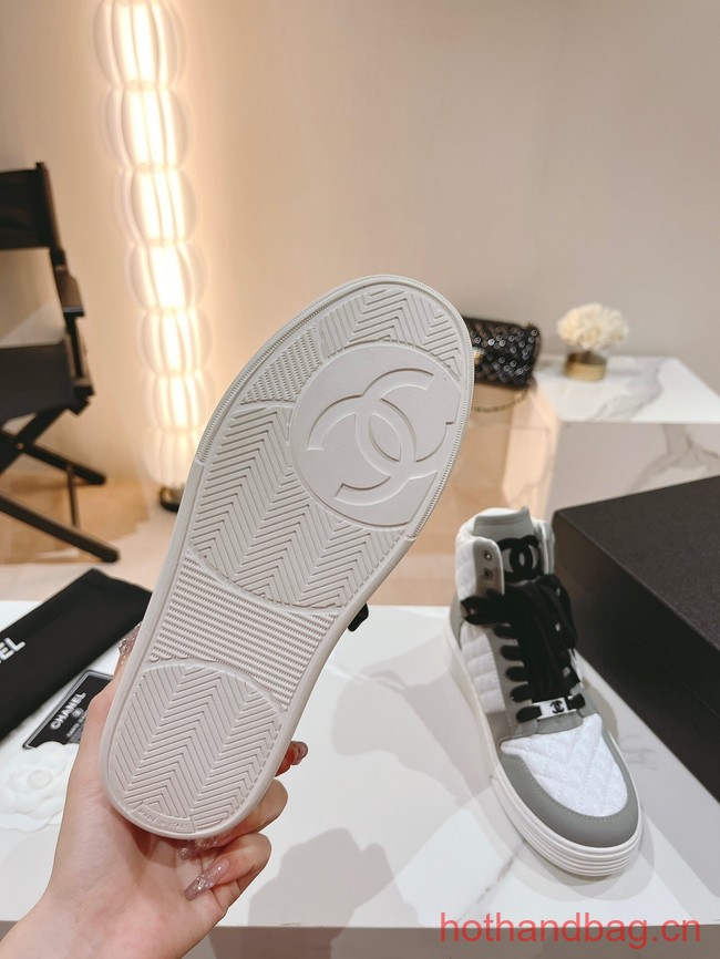 Chanel Sneaker 93629-3