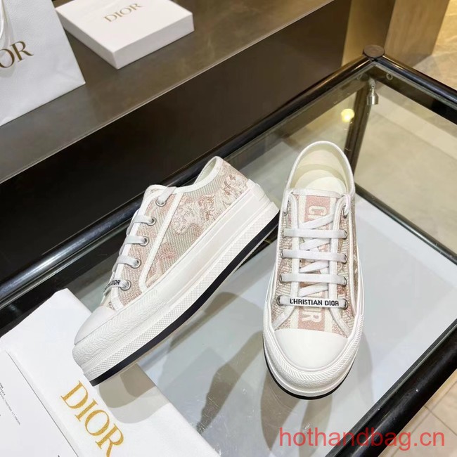 WALK N DIOR SNEAKER Dior Oblique Embroidered Cotton 93626-10