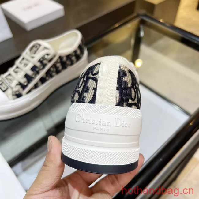 WALK N DIOR SNEAKER Dior Oblique Embroidered Cotton 93626-6