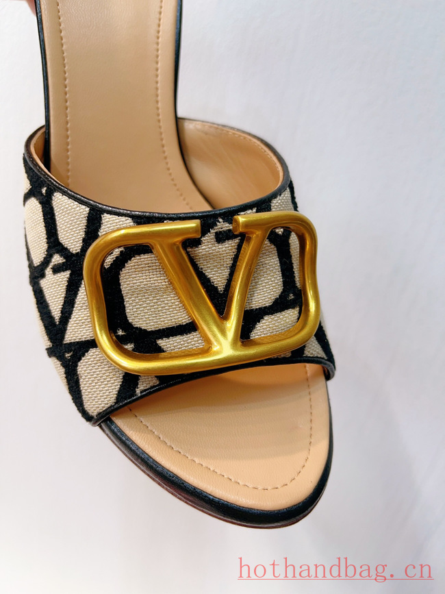 Valentino Sandals 93634-3